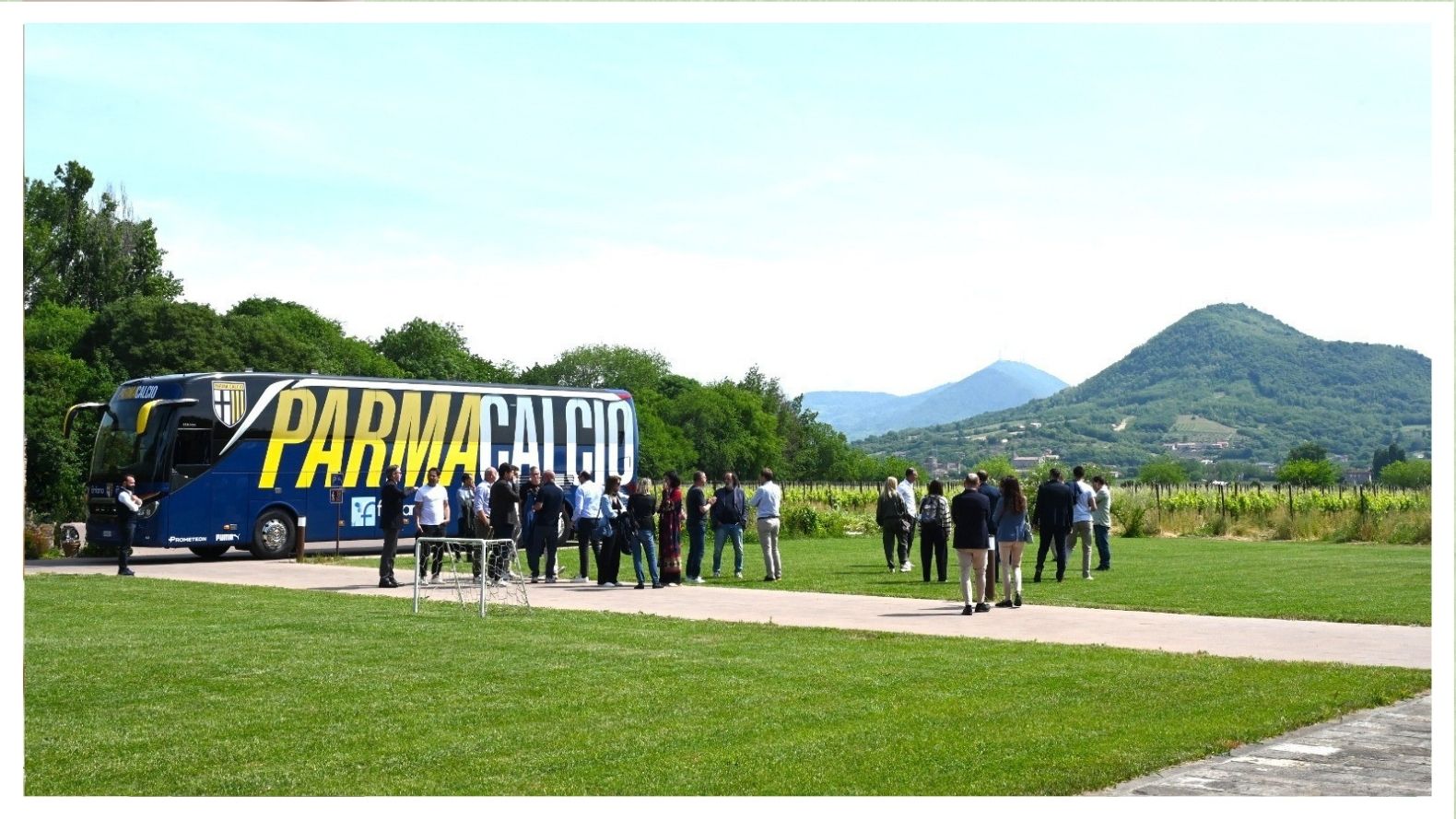 Il Parma calcio in cantina Nevio Scala